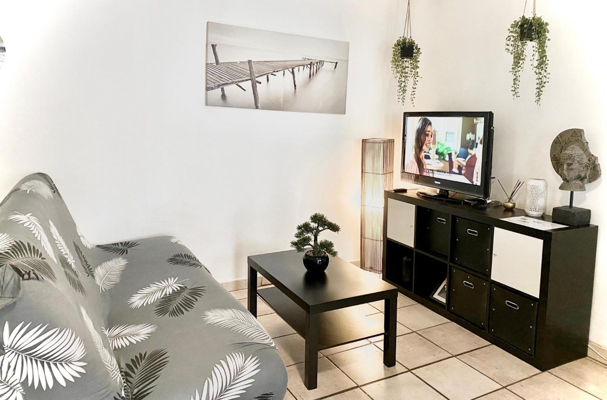 Appartement Calme Au Coeur De La Bastide St-Louis Carcassonne Luaran gambar